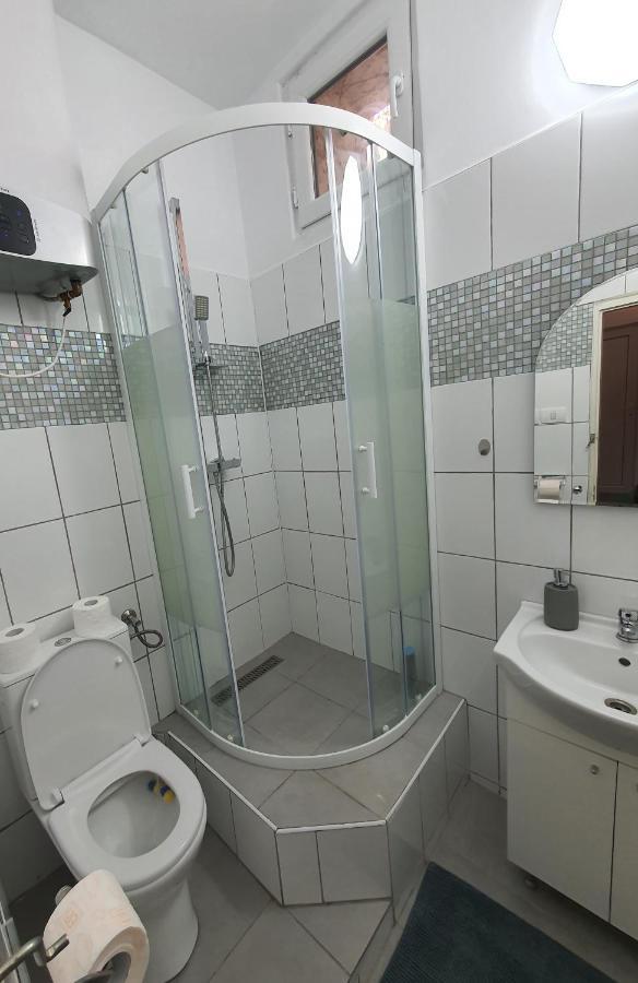 ☆ Bulevard Apartments ☆ Арад Екстериор снимка