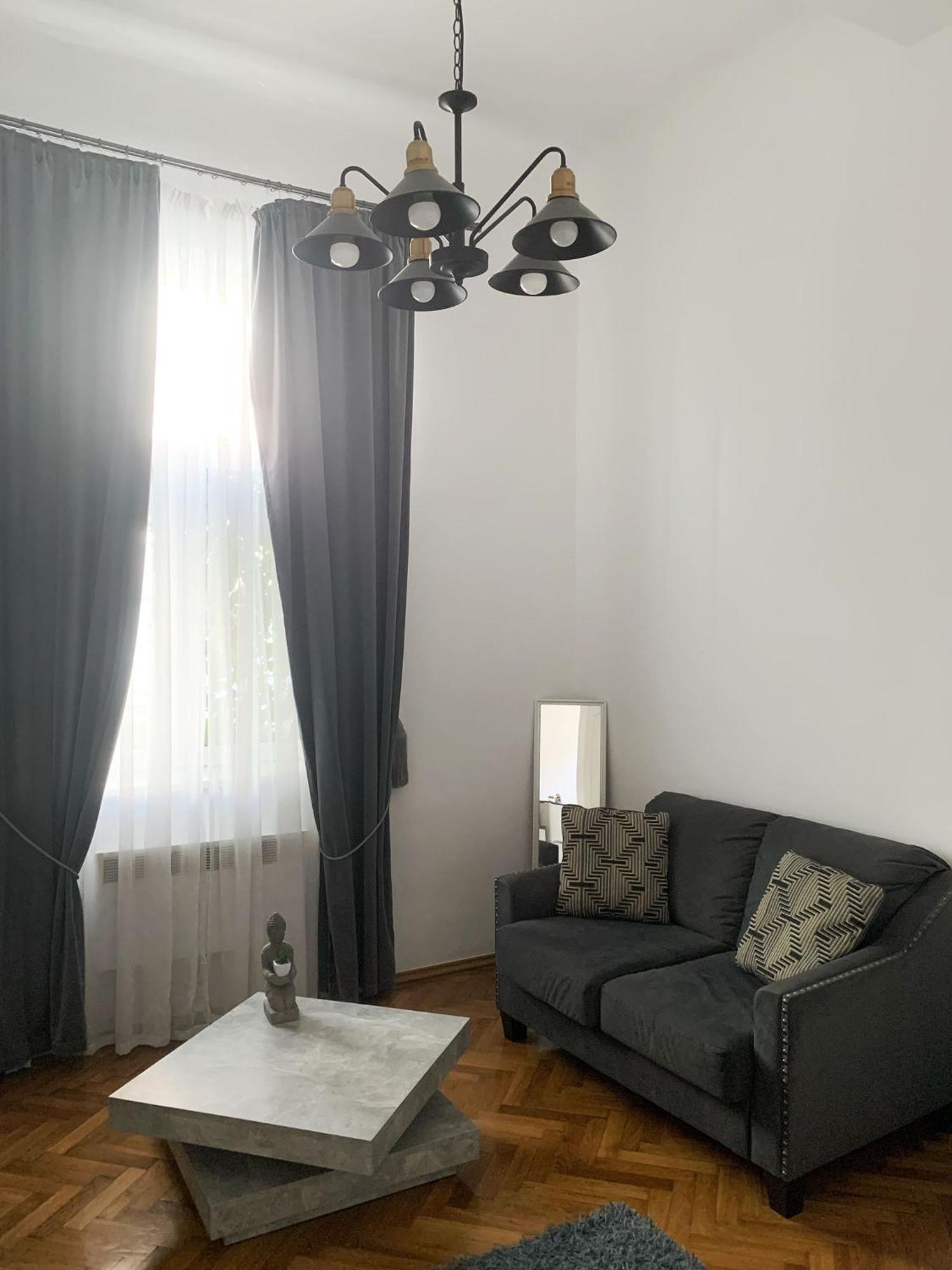 ☆ Bulevard Apartments ☆ Арад Екстериор снимка